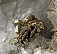 /album/galerie-photos/arancou-p1-chalcopyrite-10012-mod1-jpg1/